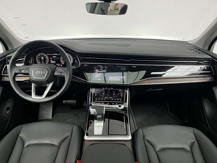 Фото 9 - Audi Q7