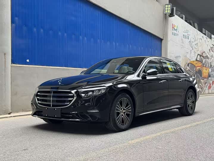 Photo 1 - Mercedes-Benz E-Class