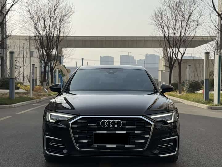 Фото 3 - Audi A6L