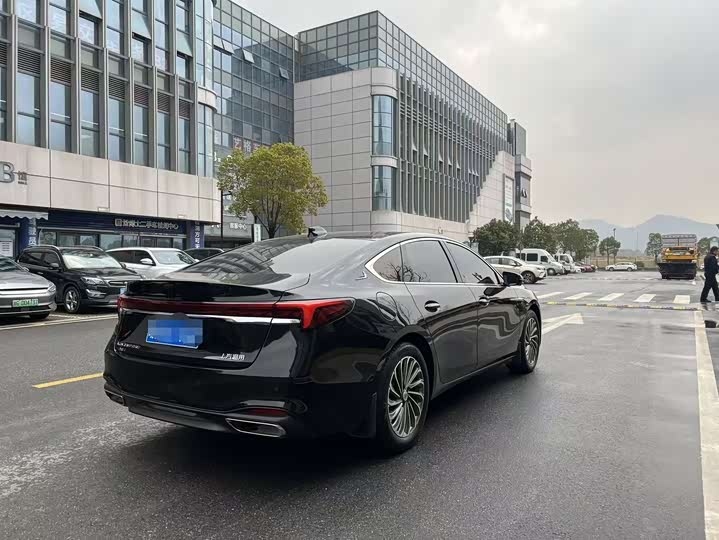 Фото 9 - Buick LaCrosse