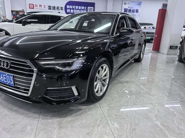 Фото 1 - Audi A6L