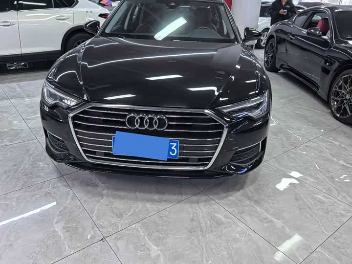 Фото 2 - Audi A6L