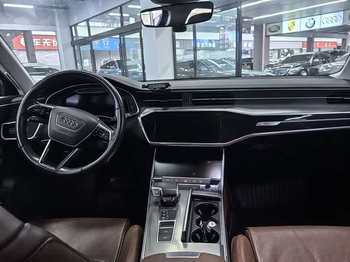 Фото 7 - Audi A6L