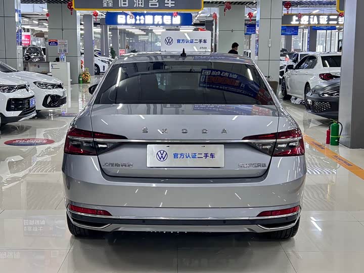 Фото 5 - Skoda Superb