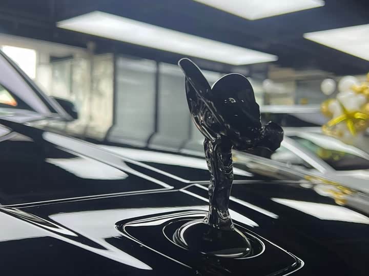 Фото 3 - Rolls-Royce Cullinan