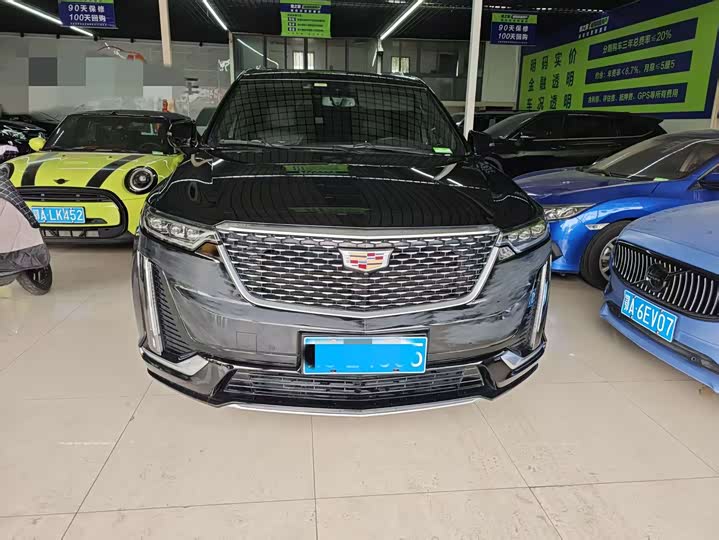 Фото 3 - Cadillac XT6