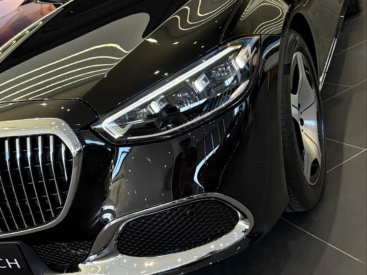 Фото 3 - Mercedes-Benz Maybach S-Class
