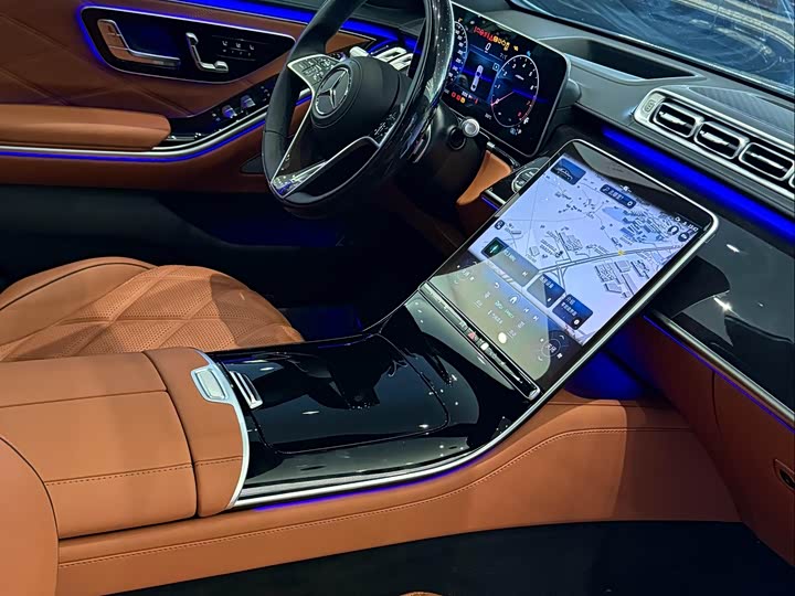Фото 9 - Mercedes-Benz Maybach S-Class