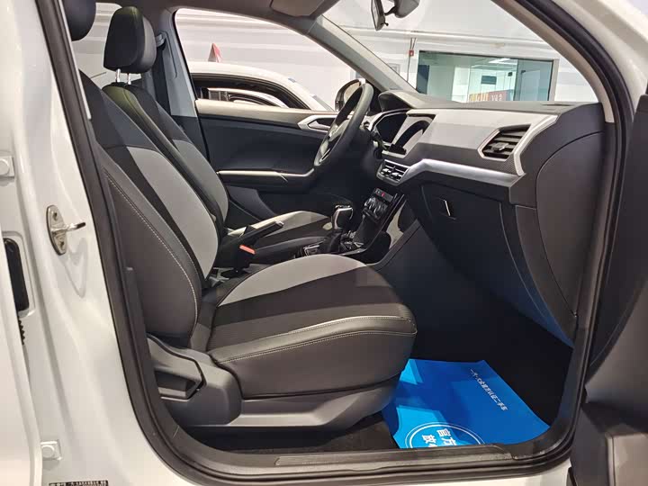 Фото 8 - Volkswagen Tacqua