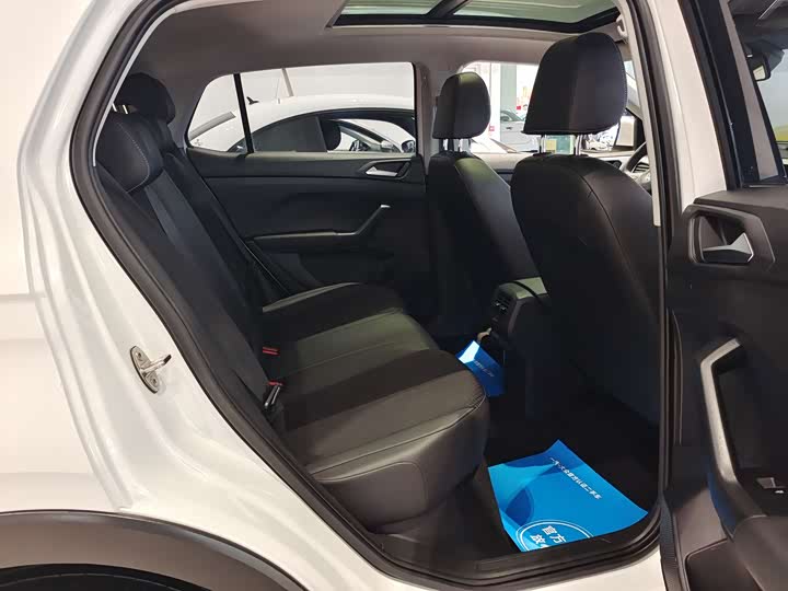 Фото 9 - Volkswagen Tacqua