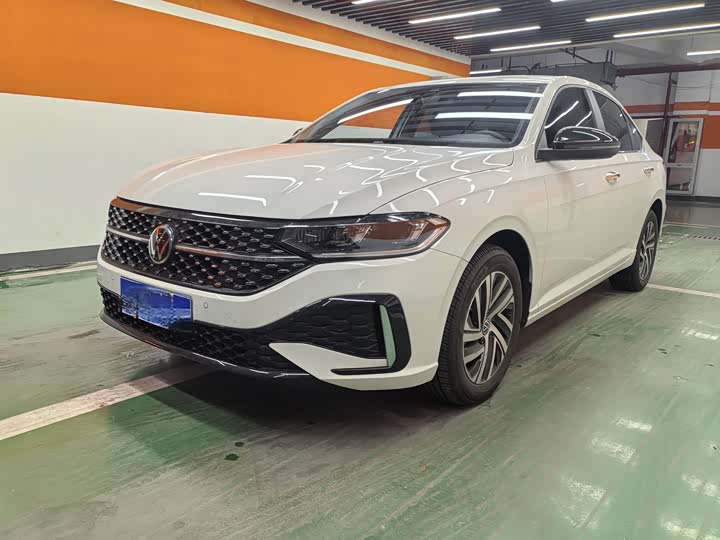 Фото 1 - Volkswagen Lavida