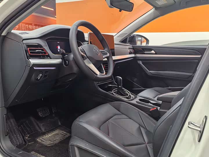 Фото 4 - Volkswagen Lavida