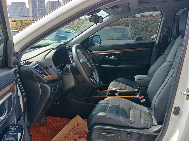 Фото 6 - Honda CR-V