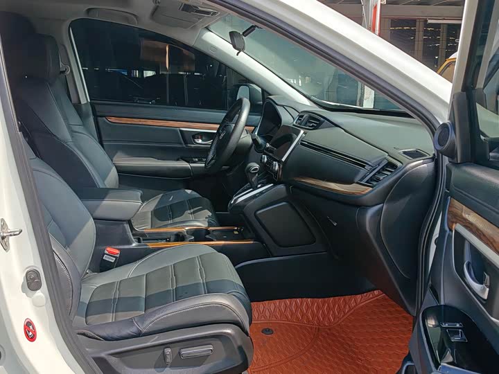 Фото 7 - Honda CR-V