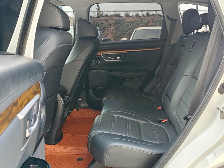 Фото 8 - Honda CR-V