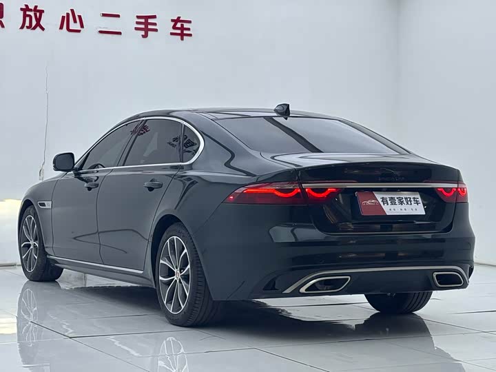 Фото 6 - Jaguar XF L