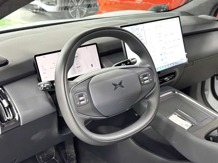 Фото 6 - XPeng F57