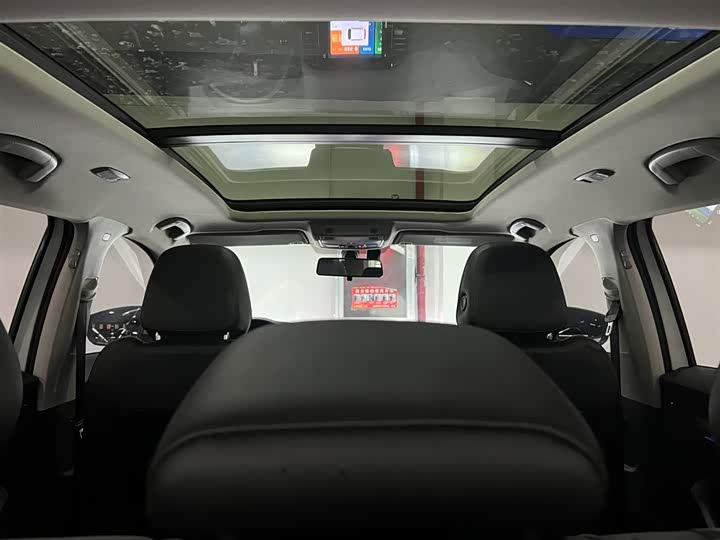 Фото 8 - Skoda Karoq