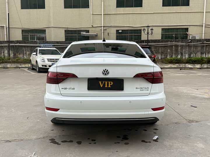 Фото 4 - Volkswagen Sagitar L