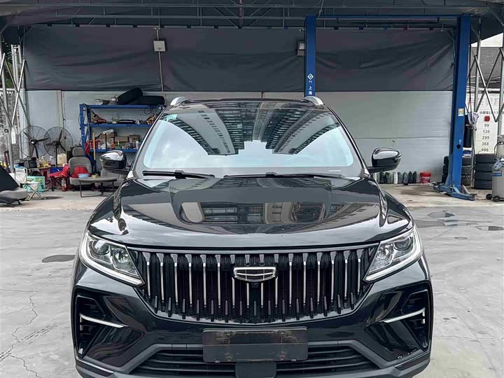 Фото 2 - Geely Vision X6