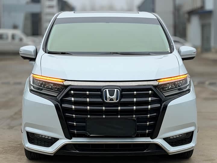 Фото 3 - Honda Elysion