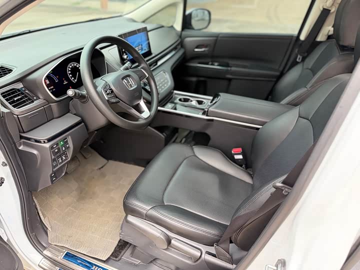 Фото 8 - Honda Elysion