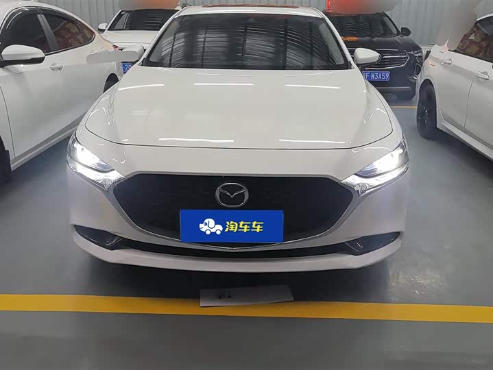 Photo 2 - Mazda 3 (Axela)