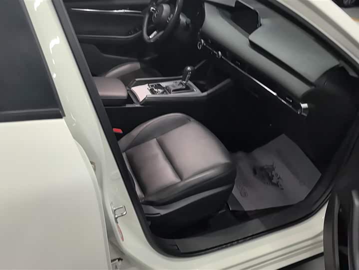 Photo 8 - Mazda 3 (Axela)