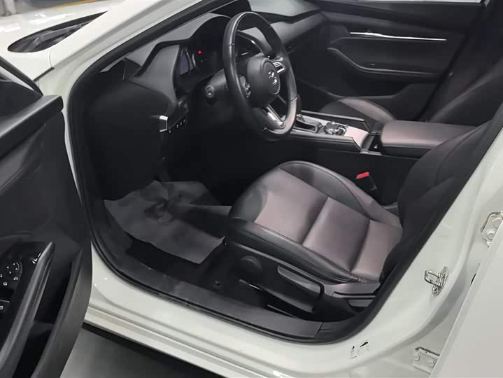 Photo 9 - Mazda 3 (Axela)