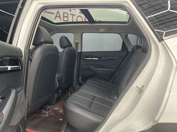 Фото 5 - Kia KX3