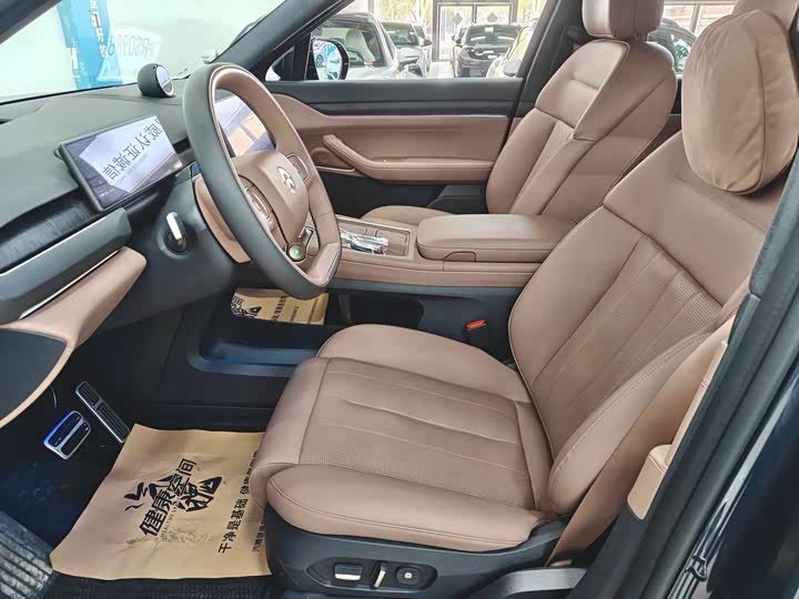 Фото 7 - Nio ES8