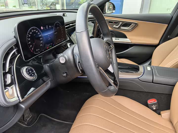 Фото 9 - Mercedes-Benz E-Class Hybrid