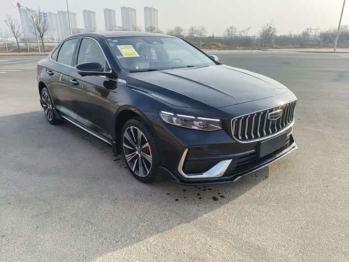 Фото 3 - Geely Preface