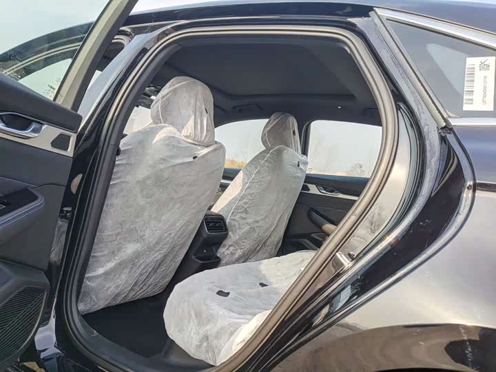 Фото 5 - Geely Preface