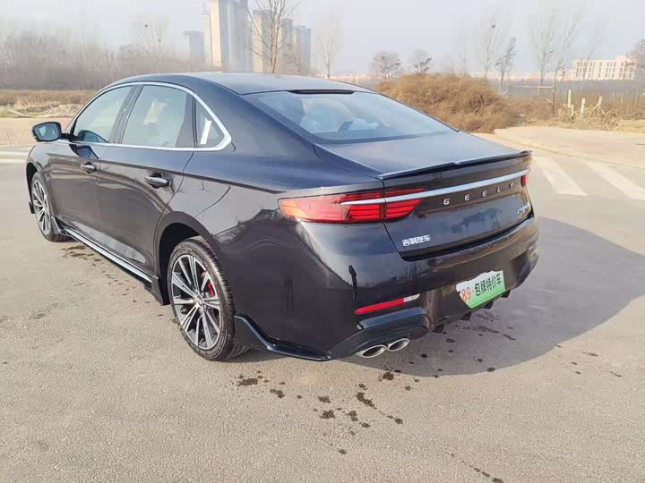 Фото 7 - Geely Preface