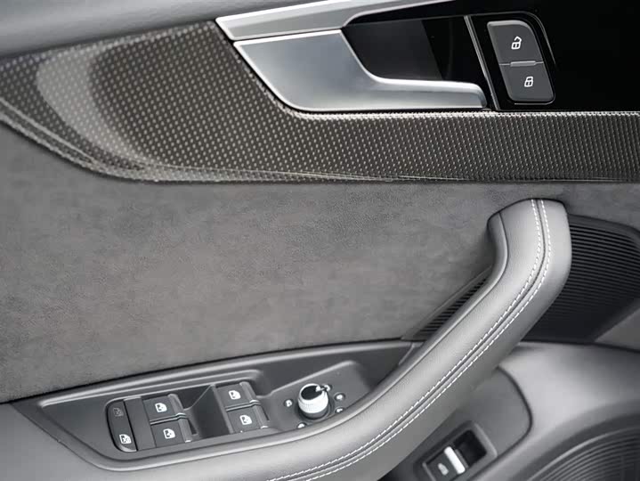 Фото 6 - Audi S4