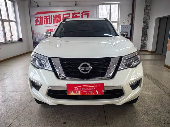 Фото 2 - Nissan Terra