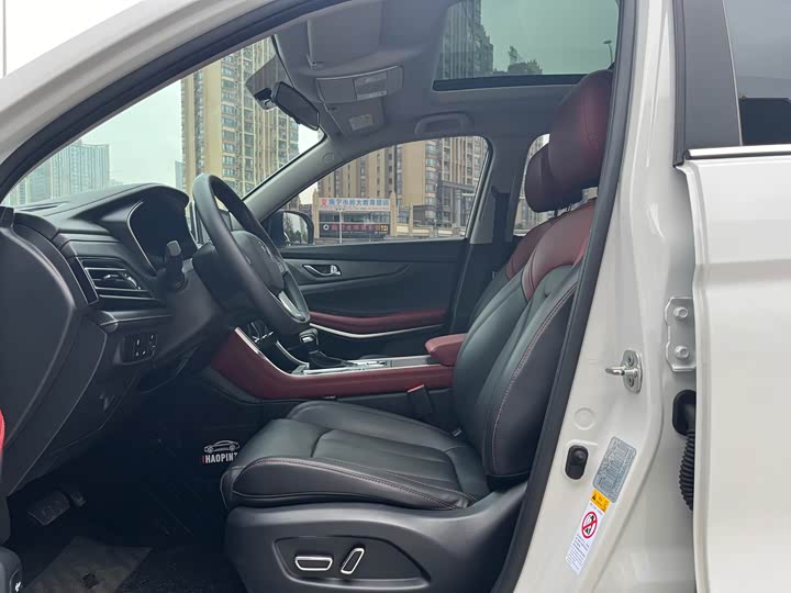 Фото 9 - Changan CS75