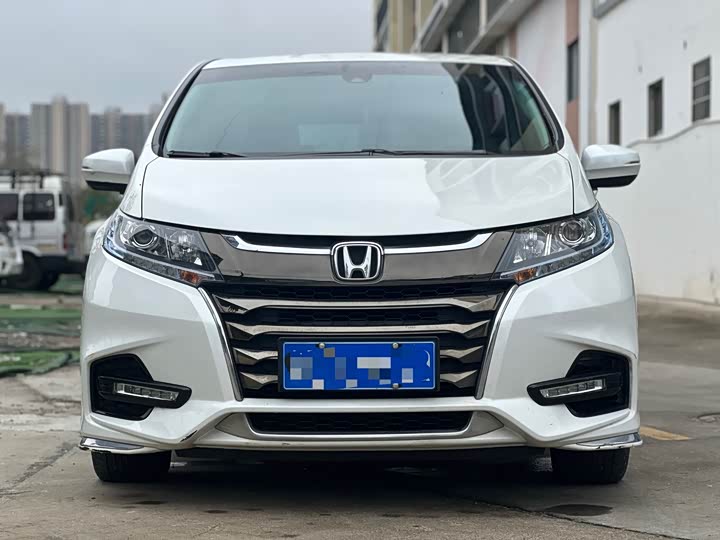 Фото 3 - Honda Odyssey