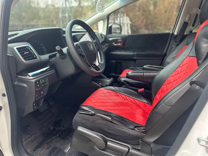 Фото 4 - Honda Odyssey