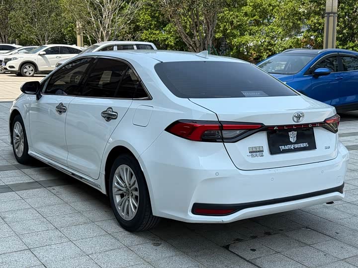 Фото 7 - Toyota Allion