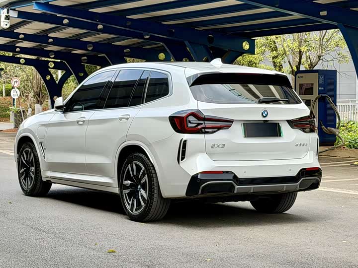 Фото 7 - BMW iX3