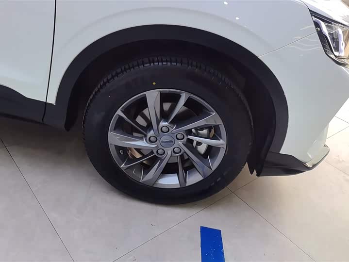 Фото 6 - Geely Coolray