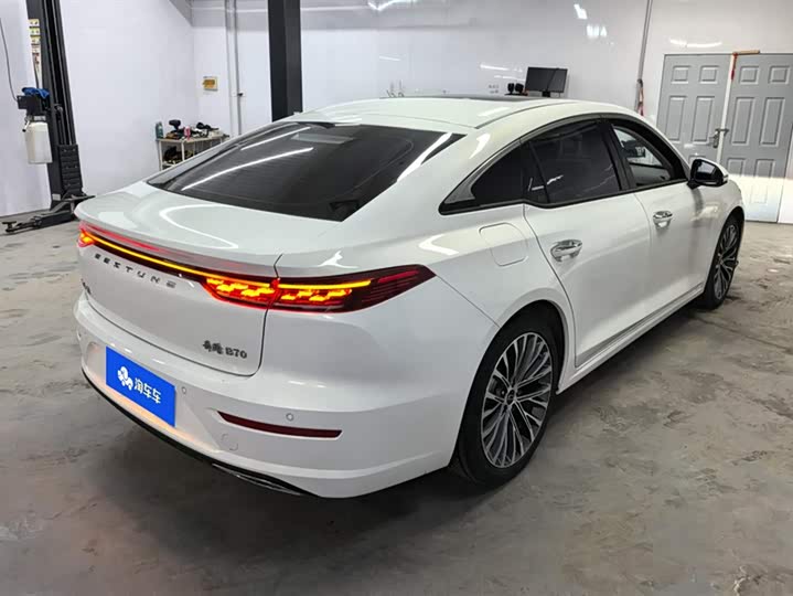 Фото 3 - Bestune B70