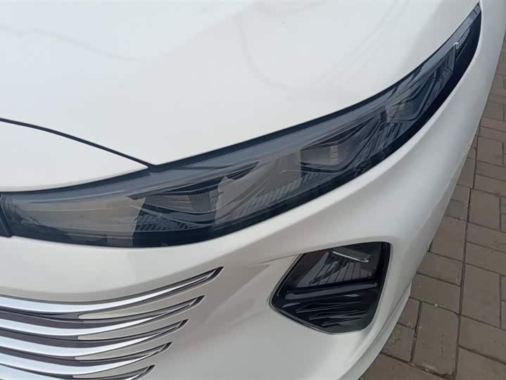 Фото 5 - Bestune B70