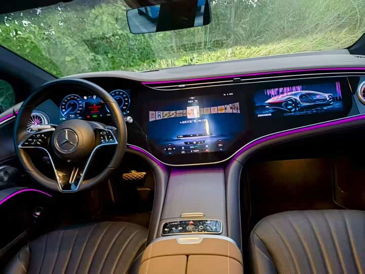 Photo 7 - Mercedes-Benz EQS