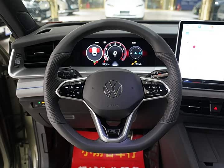 Фото 9 - Volkswagen Tayron