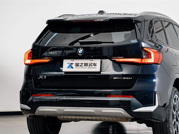 Фото 8 - BMW X1