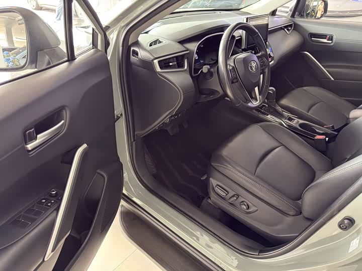 Фото 4 - Toyota Corolla Cross