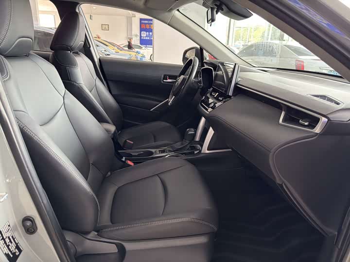 Фото 7 - Toyota Corolla Cross